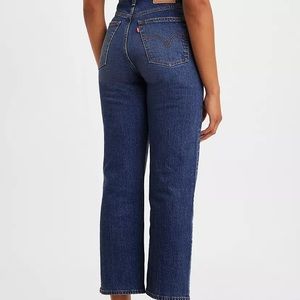 Levi's® Premium
RIBCAGE STRAIGHT ANKLE WOMEN JEANS